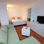 Golden Family Apartment *